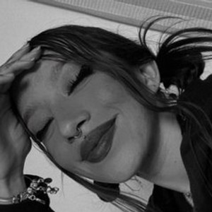 streamate LiaRoussee webcam profile pic via amateursex-livecam.com