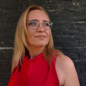 streamate MAARTHA webcam profile pic via amateursex-livecam.com