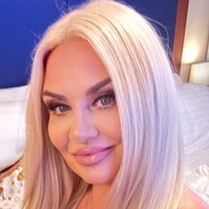 streamate MollyMilfXO webcam profile pic via iluvcams.com
