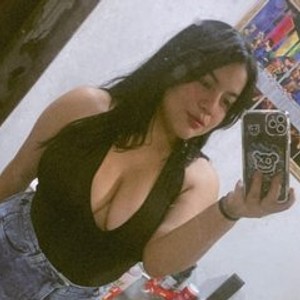 Visit SweetMia118 Room