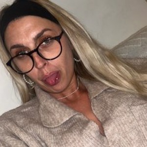 upskirt voyeur Leacam97