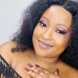 streamate YourDreamMisstress webcam profile pic via glamcambabes.com