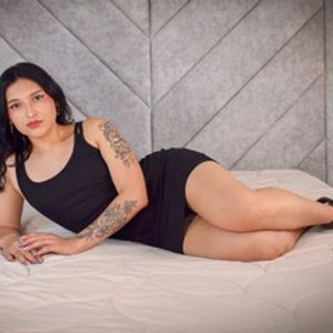streamate LauraBennet webcam profile pic via sexcams-joy.com