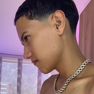 sex live webcam ToyBoy7777