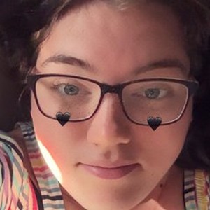 streamate AdoraBlue webcam profile pic via sexcams-joy.com