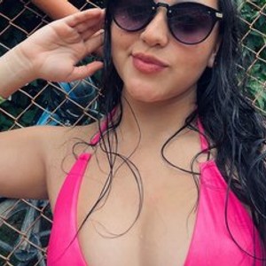 streamate ZoeMartinezPetite webcam profile pic via watchgirlcam.com