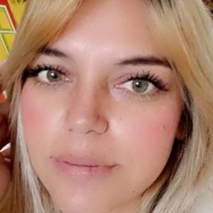 streamate Kattyliss webcam profile pic via badgirlwebcam.com