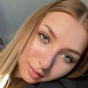 streamate HloeWild webcam profile pic via badgirlwebcam.com