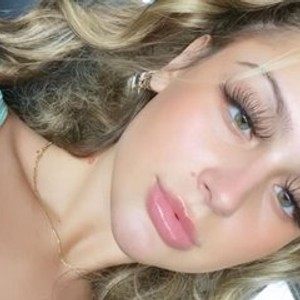 6livesex.com GoddesssArianaNotGrande livesex profile in cum cams