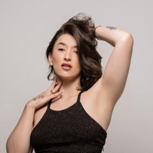 sleekcams.com Katt_Henao livesex profile in non-nude-in-public cams