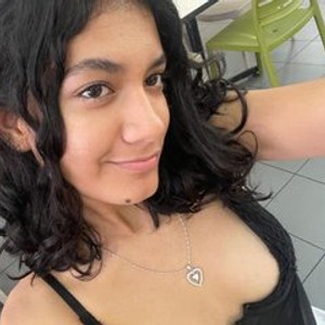 sexchat-joy.com RoxannaBlack livesex profile in cum-session cams