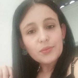 watchgirlcam.com Sara0124 livesex profile in oil-play cams