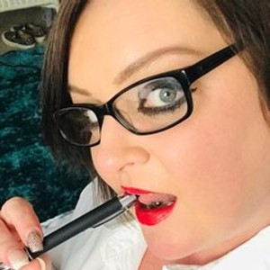 streamate XxCurvy_GoddessxX webcam profile pic via chatnmate.com