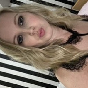 Dress_ME_Blondie's profile picture