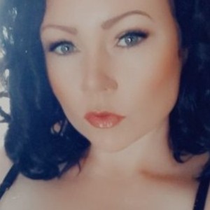 GoddessSelenaLoves's profile picture