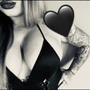 CamillaDeNoir's profile picture