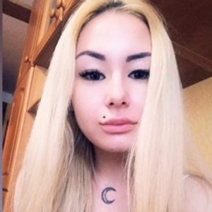 MianaMore's profile picture