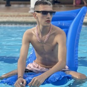 Michael_Rizzo Live Cam