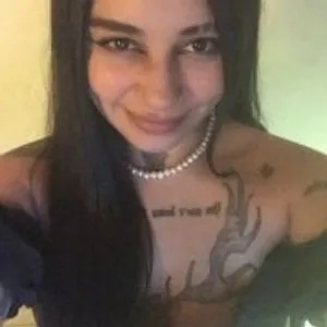 kitti-gangsta from stripchat