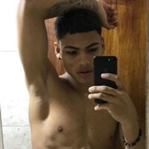 Adam_piarse Live Cam