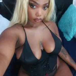 Chocolatebodyx3 from stripchat