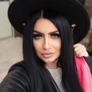 BrunetteBombb's profile picture