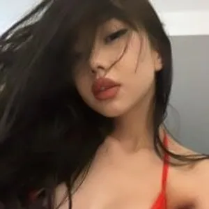 yoonipooni from stripchat