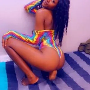 CANDYBITCHXX from stripchat