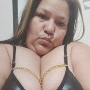 stripchat kendalkitty1 webcam profile pic via girlsupnorth.com