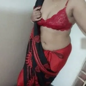 Priya_Boudi from stripchat