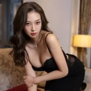 Miss-YoYo from stripchat