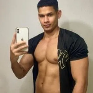 zeus_reing from stripchat