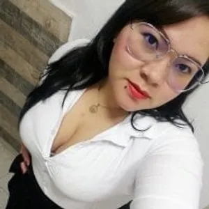 SashaBigSquirt from stripchat