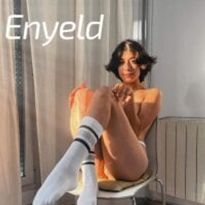 Cam girl Enyeld_ruru