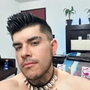 DAVE_LATIN_COCK from stripchat