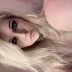 lilithrosexoxo from stripchat