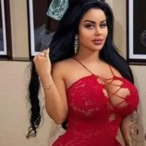 QUEEN-RZAN from stripchat