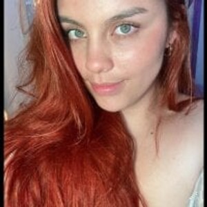 girlsupnorth.com Fieryfenixx livesex profile in bigclit cams