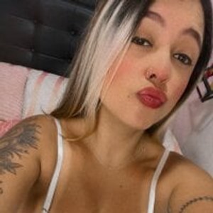 sleekcams.com dakota_graay1 livesex profile in shaven cams