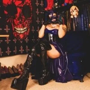 DominatrixBlue from stripchat