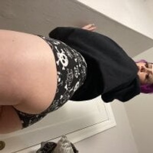 InkedAltFairy webcam profile - Canadian