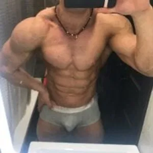 hot_muscle from stripchat