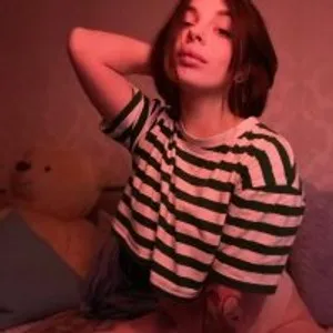 FeralBerryF from stripchat