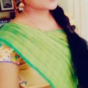 Mumtaz24 from stripchat