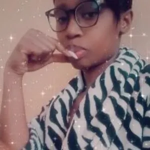 Ebony-21 from stripchat