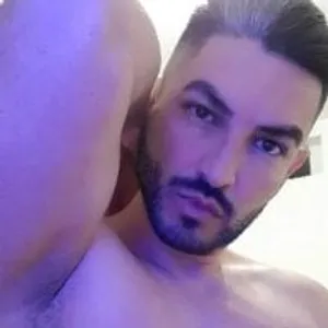 Gio_Linares from stripchat