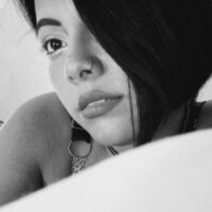 elivecams.com MonieLodge livesex profile in bignipples cams