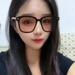 Gentle-yi from stripchat