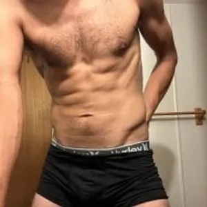 ItalianStud2 from stripchat