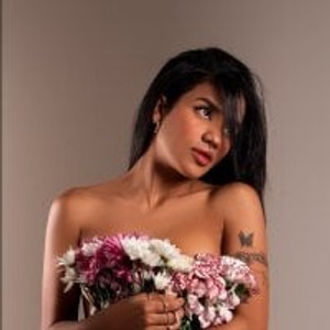 girlsupnorth.com SamarhaGomez livesex profile in colombian cams